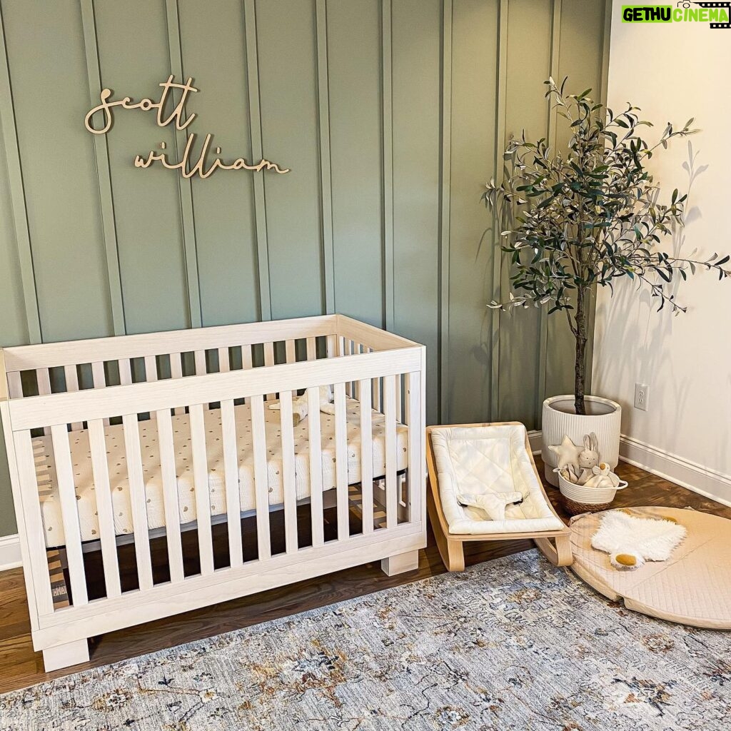 Elle Fowler Instagram - This was Scott’s nursery before we converted it into a playroom for the boys. Such a gorgeous and peaceful space ❤️