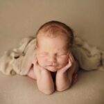 Elle Fowler Instagram - My littlest squish at 7 days new. Thank you @yvettesphotos for taking such perfect pictures 😭