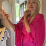 Ellen Bergström Instagram - Betald reklam för YES Platinum - Kortprogram men ändå så effektiv 🎶 YES Platinum gör jobbet skinande rent 🤩✨