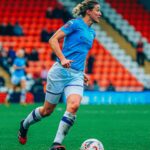 Ellen White Instagram - 💙 #mancity 🤓