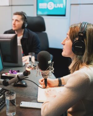 Ellen White Instagram - Some really exciting news - we’ve launched a new show on @bbc5live called Women’s Football Weekly. 

Every week bringing you all the big talking points from the WSL and the wider women’s game. 

Loads of amazing guests and the best bit I get to sit alongside England’s GOAT @lionesses goalscorer @ellsbells89 every week to break it all down for you. 

First episode out on @bbcsounds now with @rachelcorsie14 and Niamh Charles