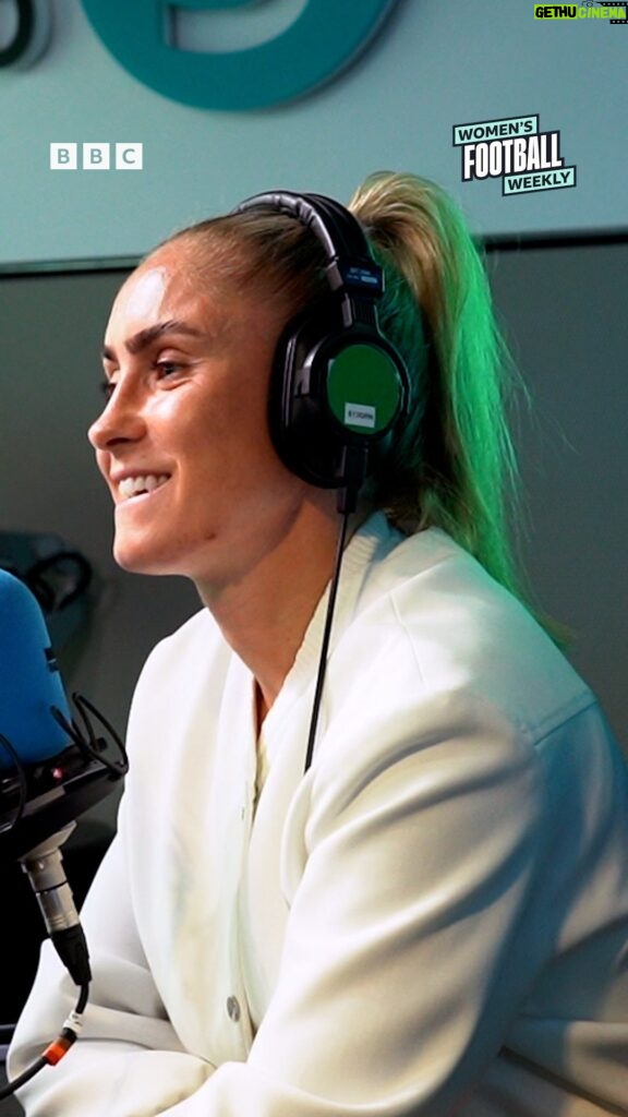 Ellen White Instagram - A very special interview 🥰 Steph Houghton sits down with Ellen White to talk through their tournament memories with the #Lionesses, career highlights and Steph’s decision to retire from football. #BBCFootball #MCFCW #WoSo