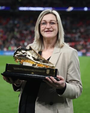 Ellen White Instagram - Our all time leading goalscorer. The one and only, @ellsbells89! 🤓