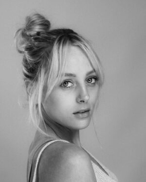 Ellery Sprayberry Instagram - New headshots by the very talented @annasokol ❤️