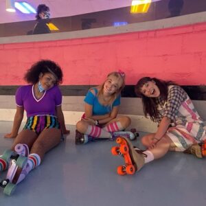 Elodie Grace Orkin Instagram - Me, Millie, and Gabriella, then me looking like my mum in the 80’s!