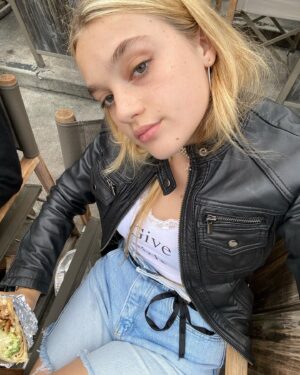 Elodie Grace Orkin Instagram - 🌯