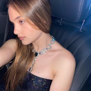 Elodie Grace Orkin Instagram - @halotheseries !!!