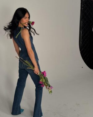 Elodie Yung Instagram - More #tbs for you as we’re finishing filming our finale!! I love this crew and cast 🥰💕
#thecleaningladyfox