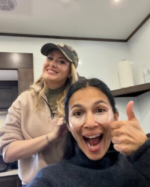 Elodie Yung Instagram - More #tbs for you as we’re finishing filming our finale!! I love this crew and cast 🥰💕
#thecleaningladyfox