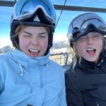 Eloise van Oranje Instagram - voor het laatst in 2020 geskied dus dit was zo gezellig weer met z’n 5en in frankrijk!🎿 EN HAPPY NEW YEARS ALVAST