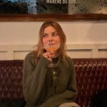 Eloise van Oranje Instagram - janken omdat ik was vergeten HOE koud nederland kan worden 🥶 nu al eigenlijk te koud voor rokjes met panty