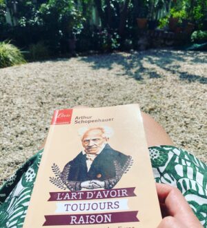 Elsa Fayer Instagram - Week end au vert . Bon dimanche à tous ! #family #campagne