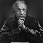 Elsa Punset Instagram - “Hay solo dos formas de vivir la vida. Una es como si todo fuese un milagro. Otra es como si nada fuese un milagro.” Albert Einstein #optimismointeligente #vitalidad #esperanza