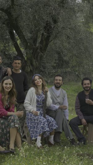 Elvan Dişli Instagram - Sürpriz sonlu Yeşil Deniz piknik reels hazırladım size 😅💚🍀
