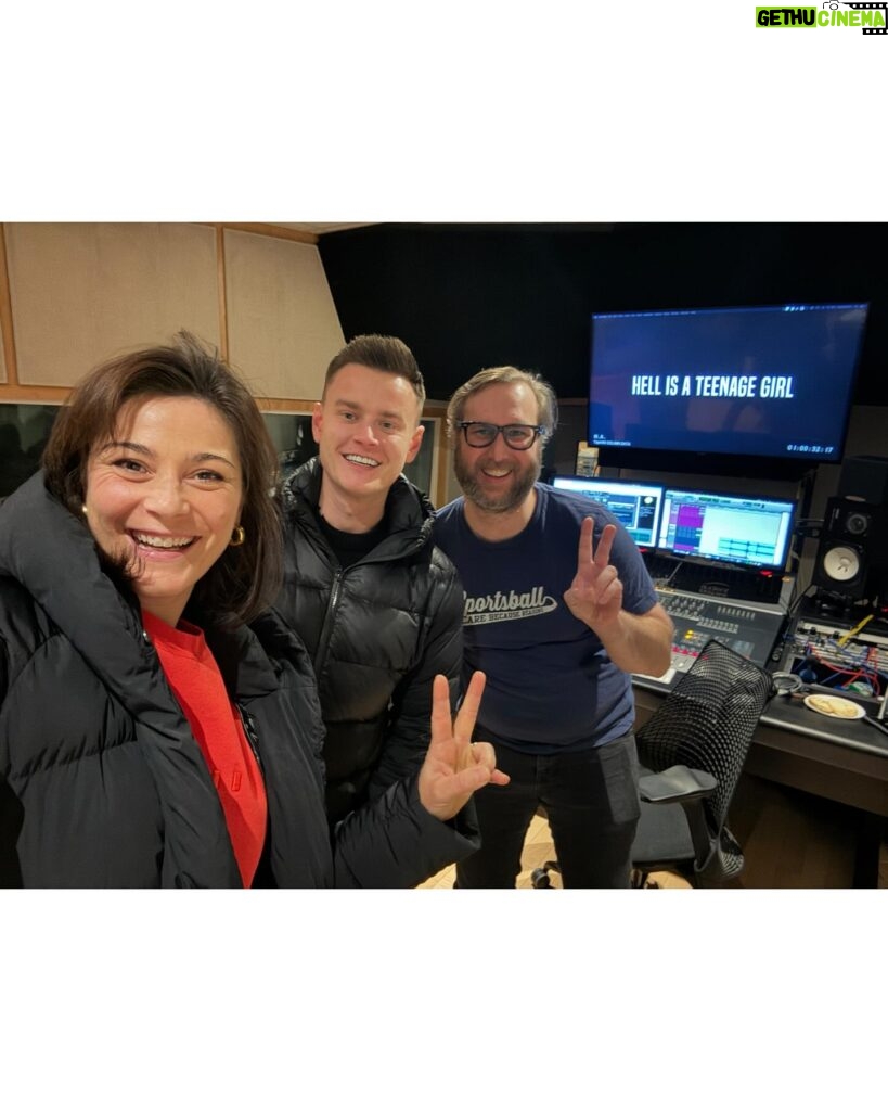 Elysia Rotaru Instagram - Last week, I flew into Vancouver to wrap up a project that’s been in the making for maaaannnny years. I’m so proud to say that @stephensawchuk and I are ready to have this passion project released out into the world. With the help and support of so many people, it’s finally done! Thank you sooooooooooooooooooo much to everyone who helped us cross the finish line. #hellisateenagegirl