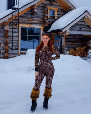 Elz The Witch Instagram - Arctic Queen 👑 🇫🇮