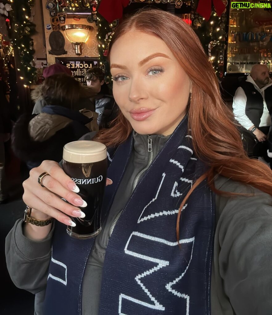 Elz The Witch Instagram - 24 hours in Dublin with @mancity 🩵🎥🎬 congrats @dakotaad_ european champion 👏🏼👏🏼