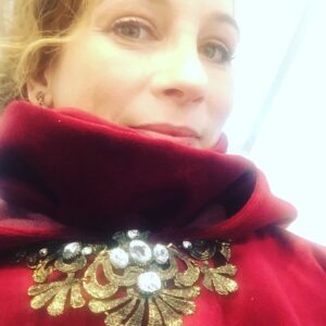 Emel Çölgeçen Instagram - Çalışıyoruz ... #kalbiminsultanı