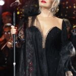 Emel Sayın Instagram - 🧿 Zorlu PSM konserimden.. gelen tüm dinleyicilerime sonsuz teşekkürler 🙏🏻❤️ @oguzarinmis @safagulsoy @nergisscetinkaya @eran_gul @kiriktarak_ali @merttekay1 @zorlu_psm @gulsen.ozbakan