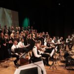 Emel Sayın Instagram - 🧿 Aylin Vatankoş Türk Müziği Korosu ve Jeoloji Mühendisleri Odası TSM Korosu,Şef Aylin Vatankoş’un yönettiği muhteşem bir konser verdi.13 Mayısta gerçekleştirilen bu konserde Emel Sayın şarkıları seslendirildi.Ben dinleyici olarak katıldım ama mavi boncuğu beraber söyledik.Ağladım,güldüm,eğlendim,gururlandım. Bu konserde emeği olan herkesi tebrik ediyor,sonsuz teşekkürlerimi ve sevgilerimi iletiyorum.💝🌹🧿