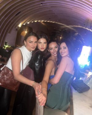 Emelina Adams Instagram - I had such an incredible time in Mexico City and such an honor to walk in the Spring/ Summer Guess fashion show 🌸 A huge thank you to @guessmexico @guess team & @paulmarciano for believing in me & giving me this opportunity! ✨ I am so grateful for my #GuessFamily and the opportunities to grow with such an amazing company and brand I’ve always wanted to work with. Such a dream come true for me and an unforgettable experience. Thank you so much for having me ❤️❤️❤️❤️🙏🏻🙏🏻✨💋

#guess #guessgirl #marciano #marcianomoment #guessmexico