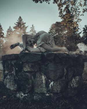 Emerald Gordon Wulf Instagram - sεvεη ∂αүs 

I loved creating this Ring inspired session with the incredible @emeraldgordonwulf 🖤👻 

MUA: @mars_in_seattle 
Nightmare inspired by: @brooklin_larsen 
.
.
.
.
.
#ring #thering #samara #haunting #spooky #spookyszn #darkart #darkphotography #darkartists #darkartsociety #occultart #horrorphotography #halloween #halloweenphotoshoot #horror