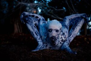 Emerald Gordon Wulf Instagram - "Being normal is vastly overrated." —Halloweentown
🕸🕷🕸
Photos by @kalialexsis 
#contortion #contortionist #flexible #flexibility #circus #freak #horrormovies #horror #creepy #creepypasta #scary #terror #horrormovie #monster #spider #arachnid #arachnophobia