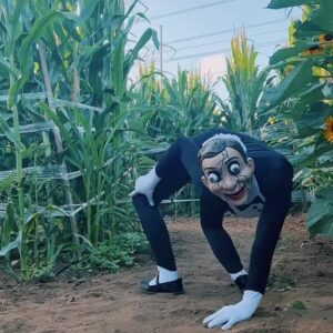 Emerald Gordon Wulf Instagram - Funniest caption gets pinned 🎃 

#contortion #contortionist #halloween #horrormovies #horror #terror #creepy #creepypasta #scary #costume #spookyseason #spooky #flexible #flexibility #haunted