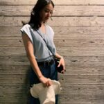 Emi Takei Instagram - ブルー×ブルーでさらっと夏気分🚲🌳数年前に行ったハワイで見つけた白いハットは毎年 夏の定番アイテム化してる。
