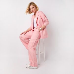 Emilia Fox Instagram - Am absolutely thrilled and honoured to have been asked by Marielle to do a collaboration collection with @wyselondon . It feels like a joyous celebration of our friendship and shared belief in wearing clothes that are stylish, expressive and fun. I always feel at my best when I wear Wyse, both for work and in everyday life, and I so hope that anyone who wears anything from the collection feels the same too! 💗🌸🌺🌼💗🌸🌺🌼🌸🌺💗🌼🌸💗🌼🌺💗#wyse #wyselondon #collaboration #friendship #joy #pinktrousersuit #floralfrocks #flowerpower #golddress #shimmer
