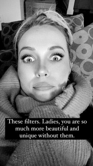 Emilie Ullerup Instagram - 👎🏼 ➡️ 👍🏼