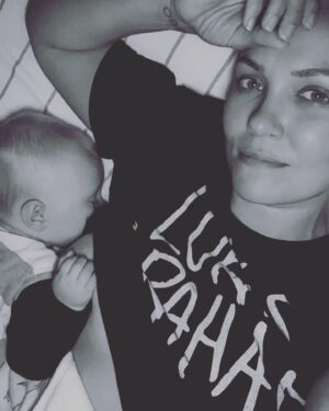 Emilie Ullerup Instagram - ✨ Happy International Women’s day ✨Here’s a boat load of love to all girls, mamas, grandmas, pet mamas, boss ladies and anyone who identifies as a woman. We are the cornerstone of society. A lot is required of us, we are in high demand and at times not appreciated nearly enough. I see you, I love you and I support you. Keep reaching for the stars, and let us continue raising each other up. #internationalwomensday  #womensupportingwomen #era #bossbabe
