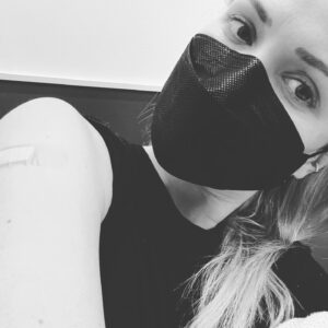 Emilie Ullerup Instagram - So boosted 💉so ready 💪🏼 #covid_19 #vaccinationdone✔️ #triplethreat