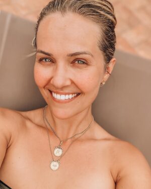 Emilie Ullerup Instagram - I love vacation. I love no makeup.  And I L. O. V. E. these necklaces by @leahyarddesigns . Beautifully crafted zodiac designs. I wear mine and Wilde’s all the time 😍 The earrings are her’s too. Sharing the love, supporting #womenrunbusiness ✨ #jewelry #zodiacsigns #womensupportingwomen