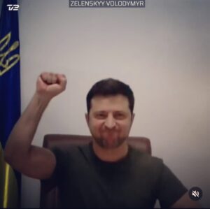 Emilie Ullerup Instagram - ✊🏼✊🏼✊🏼 you. are. incredible. A nation to revere 🇺🇦 @zelenskiy_official #volodymyrzelenskyy #ukraine #eu