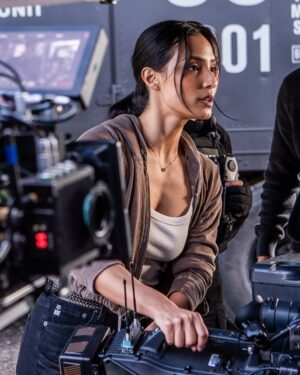 Emily Alabi Instagram - Meet Olivia Navarro 👋🏽🔍📰

Tomorrow night on CBS @cbstv tune in for a brand new episode of S.W.A.T. @swatcbs 💥🎬

Grateful for every experience and for every beautiful person I get to meet and connect with on my journey. It’s all in alignment, gracias a Dios. ✨ A huge THANK YOU to the entire S.W.A.T. family @swatwriters and to my team Michelle, Ro, Steven, and Jen. My heart is full ❤️

Tune in and get ready for the ride, let’s goooo!

📸 @davinophotostudio 
🎬 @tengstagram 
✍️ @ameliasims 

#swat #swatcbs #cbs