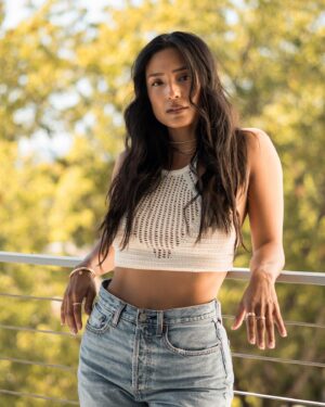 Emily Alabi Instagram - In my 33rd year, I focused inward, moving with intention and commitment. I believe that God has given me a vision and a purpose for my life, and I am fully committed to fulfilling his plan for me. 💛

I am #grateful for this journey of life and for all the people who have supported me along the way, especially my amazing partner @jsalez and my small but mighty circle of family and friends.

And to all of you, from the bottom of my heart, thank you for your constant love, kind words, and support. My heart is full. 🥹 I am so excited to see what God has in store for 34! ✨