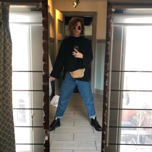 Emily Althaus Instagram - ⚜️LOUISVILLE⚜️ #homefortheholidays #KY