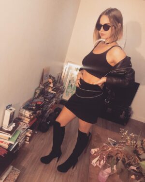 Emily Althaus Instagram - This is basically a costume. step dad brushed her hair #steppep