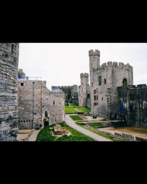 Emily Ashby Instagram - Wales 🏴󠁧󠁢󠁷󠁬󠁳󠁿 & Liverpool 
Most the photos on 35MM 🎞️
Highlights: We did the Beatles museum and saw the @cavernliverpool with our friend @n.i.c.k.f.l.e.t.c.h.e.r in Liverpool
Wales was gorgeous, went to a tiny port town, and we saw the whistle beach, the edge of wales Llyn Pennisula, Caernarfon Castle and Chester was such a cool city! 

#wales #liverpool #england #travel #travelphotography #travelgram