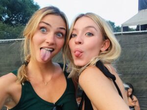 Emily Hall Instagram - Lollapalooza ’18 That’s a wrap @sydney_sweeney ⚡️💖 swipe to see actual photos lol