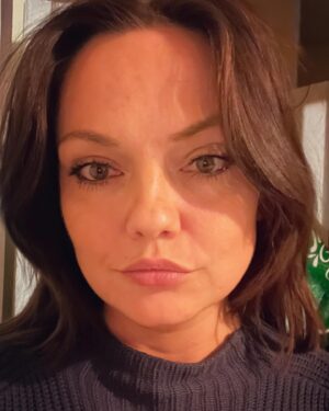 Emily Meade Instagram - Today I turn 35 years old, which is so weird because I'm only 19.
Here are literally 6 pouting selfies.