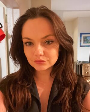 Emily Meade Instagram - Today I turn 35 years old, which is so weird because I'm only 19.
Here are literally 6 pouting selfies.