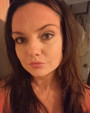 Emily Meade Instagram - Today I turn 35 years old, which is so weird because I'm only 19.
Here are literally 6 pouting selfies.