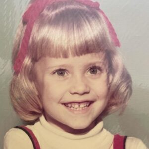 Emily Procter Instagram - Hey y’all! Sending big smiles 😀#throwbackthursday