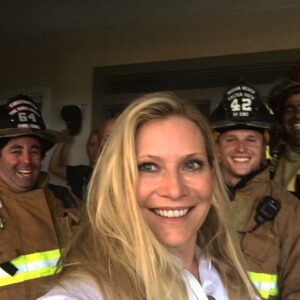 Emily Procter Instagram - Who says it's not fun getting struck by lightning #HOT!
Thank you Pine Knoll Shores Fire Deparment⚡️