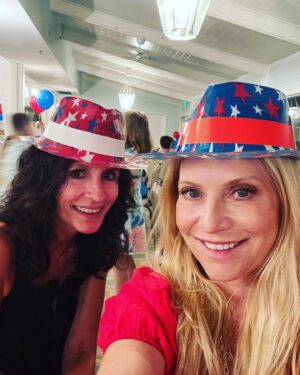 Emily Procter Instagram - Happy Birthday America!
❤️🤍💙