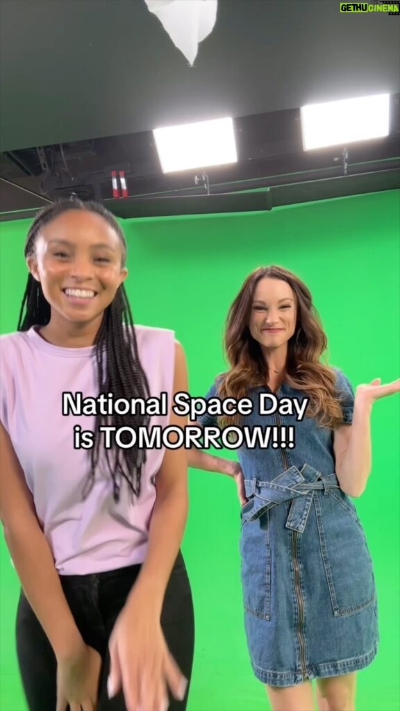 Emily Calandrelli Instagram - Comment SPACE DAY for the link to sign up! 🤔What is this? 🙋🏻‍♀️it’s a 45-minute broadcast filled with incredible videos from astronauts, engineers/scientists and leaders in the space industry! 🤔who is it for? 🙋🏻‍♀️it’s created with 4th and 5th graders in mind but it’s honestly great for any K-12 student who is interested in space / a career in the space industry 🤔who can sign up? 🙋🏻‍♀️ anyone and everyone - highly recommended for teachers, parents, caretakers, homeschool families, etc 🤔 when will it start? 🙋🏻‍♀️ it’ll be posted on YouTube at 10am PT/1pm ET 🤔is it recorded so I can watch later? 🙋🏻‍♀️YUP just make sure you sign up so you get the link The goal is for this to help educate and inspire kids to see EVERYTHING that’s happening in the space industry - so that they might see themselves in one of these careers. Comment SPACE DAY below for the link to sign up 🚀