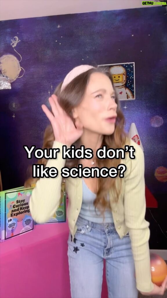 Emily Calandrelli Instagram - Comment SCIENCE CLUB for my science experiment book with 50 science activities for kids 🧪 Stay Curious and Keep Exploring NEXT LEVEL comes out in 2 days!!!! Bring Emily’s Wonder Lab into your own kitchens and living rooms 🫶🏻🧪💫💜 Join our SCIENCE CLUB -while the book is written for kids ages 5-12, kids ages 0-99 are welcome here 😜