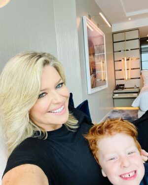 Emily Symons Instagram - Happy Mother’s Day ♥️ Thinking of all the amazing Mamas and carers today. Especially our heavenly Mums who can’t be with us 💔 Also go us single Mamas 👊🏼 treat yourself today because you deserve it! 🙌🏼